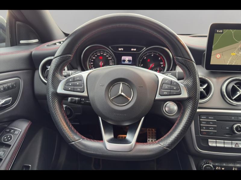 Image MERCEDES-BENZ CLA 220 d Fascination 7G-DCT