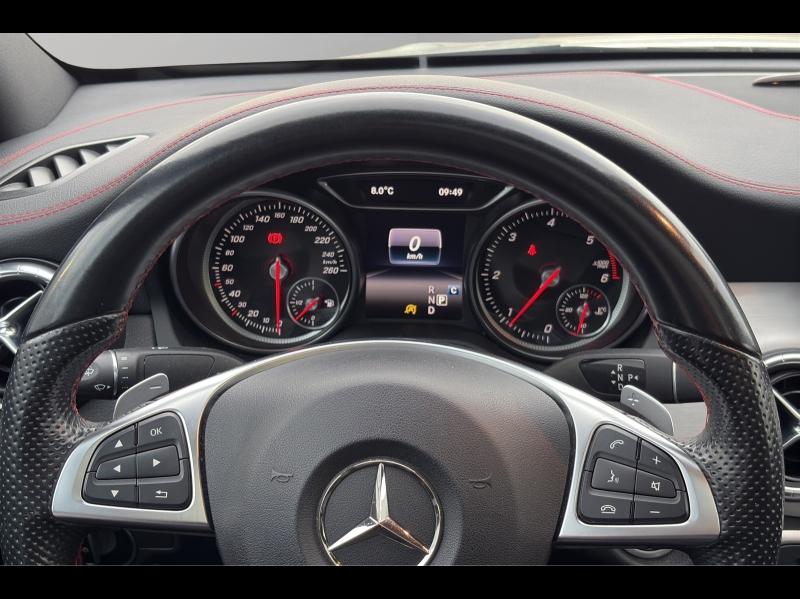 Image MERCEDES-BENZ CLA 220 d Fascination 7G-DCT