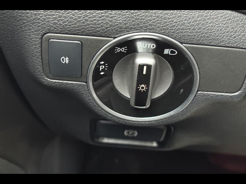 Image MERCEDES-BENZ CLA 220 d Fascination 7G-DCT