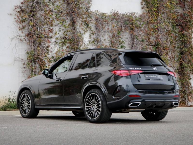 Image MERCEDES-BENZ GLC 220 d 197ch AMG Line 4Matic 9G-Tronic