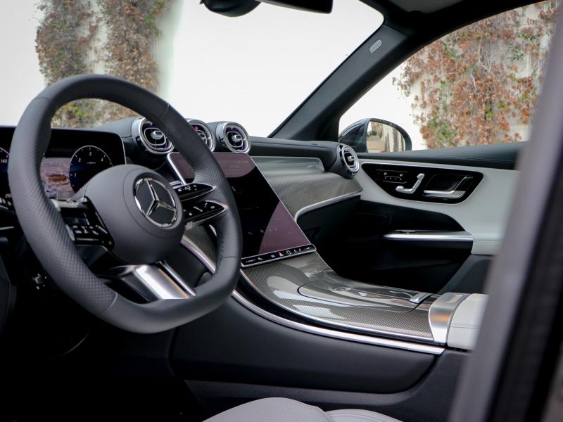 Image MERCEDES-BENZ GLC 220 d 197ch AMG Line 4Matic 9G-Tronic