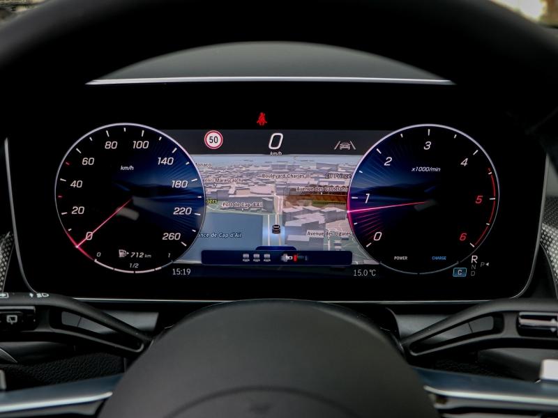 Image MERCEDES-BENZ GLC 220 d 197ch AMG Line 4Matic 9G-Tronic