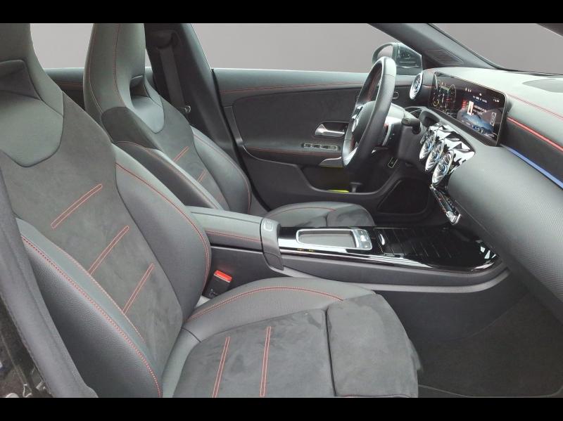 Image MERCEDES-BENZ CLA Shooting Brake 200 d 150ch AMG Line 8G-DCT