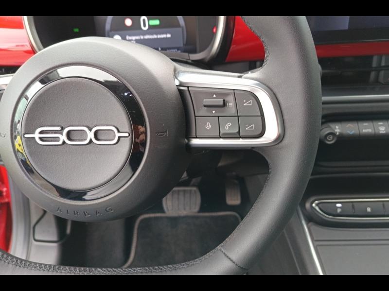 Image FIAT 600 e 156ch 54kWh Red