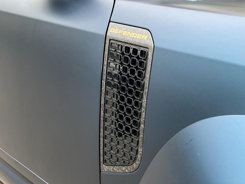 Image LAND-ROVER Defender 110 4.4 P635 Octa