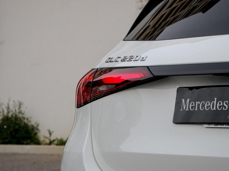 Image MERCEDES-BENZ GLC 220 d 197ch AMG Line 4Matic 9G-Tronic