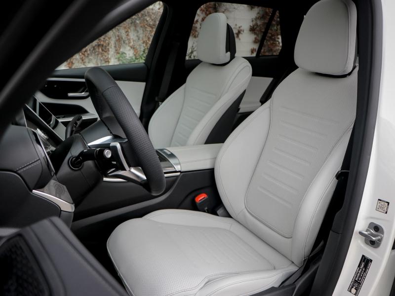 Image MERCEDES-BENZ GLC 220 d 197ch AMG Line 4Matic 9G-Tronic