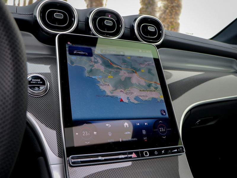 Image MERCEDES-BENZ GLC 220 d 197ch AMG Line 4Matic 9G-Tronic