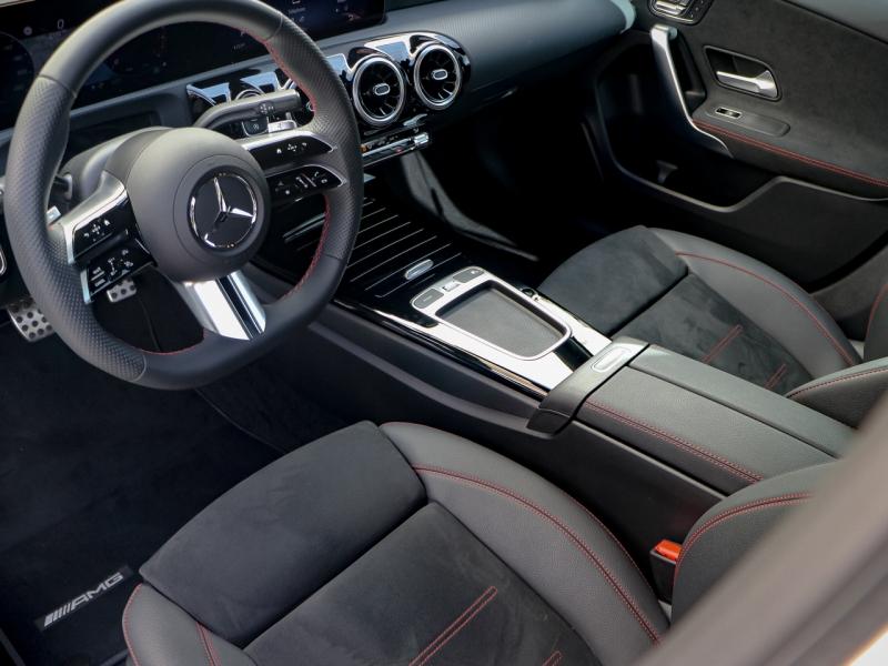 Image MERCEDES-BENZ Classe A 200 163ch AMG Line 7G-DCT