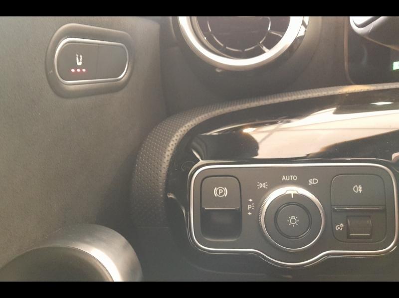 Image MERCEDES-BENZ Classe A 200 d 150ch AMG Line 8G-DCT