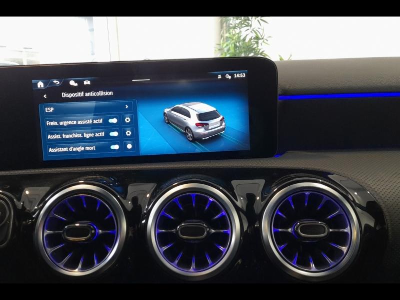 Image MERCEDES-BENZ Classe A 180 d 116ch AMG Line 8G-DCT