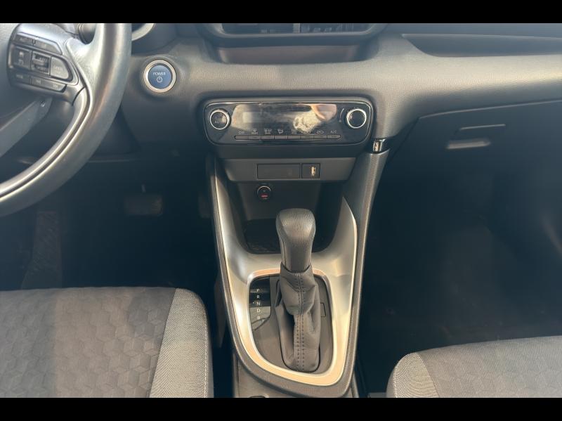 Image TOYOTA Yaris 116h Design 5p