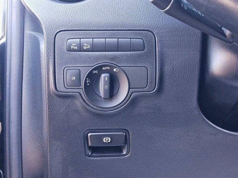 Image MERCEDES-BENZ Vito Fg 114 CDI Mixto Long 4X4 Select  9G-Tronic 6 places
