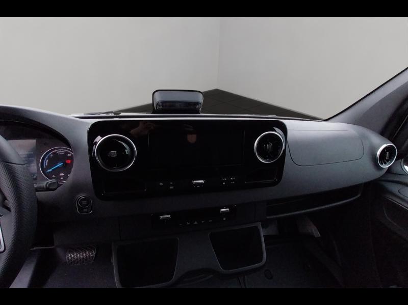 Image MERCEDES-BENZ Sprinter Fg 420 eSprinter 43 4T0 Pro