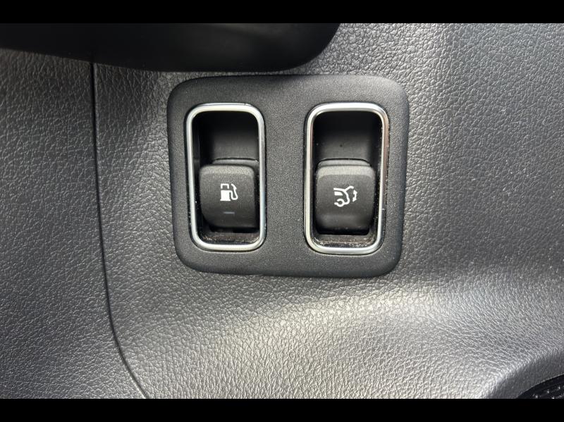 Image MERCEDES-BENZ GLA 250 e 218ch AMG Line 8G-DCT