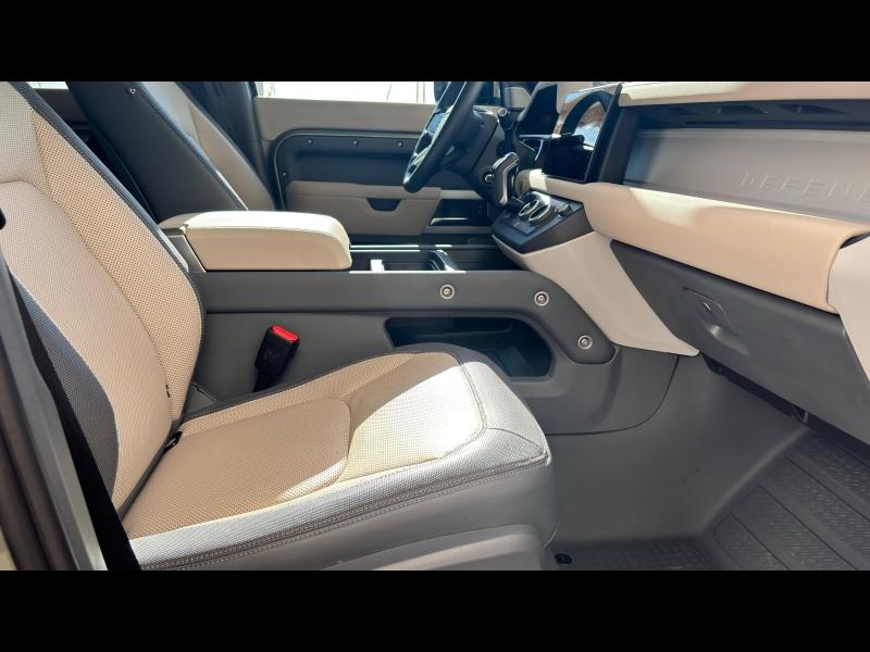 Image LAND-ROVER Defender 130 3.0 P400 X-Dynamic HSE