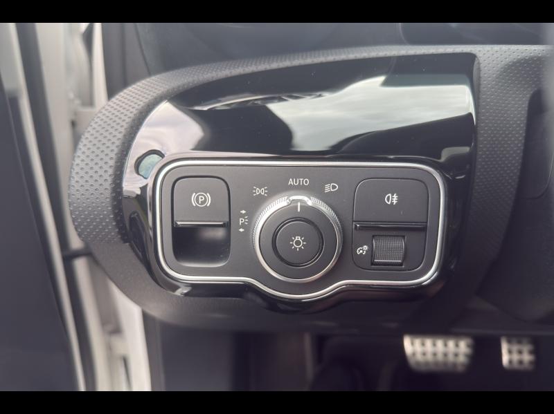 Image MERCEDES-BENZ Classe A 180d 116ch AMG Line 8G-DCT