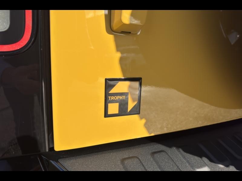 Image LAND-ROVER Defender 110 2.0 P300e PHEV Trophy Edition Deep Sandglow