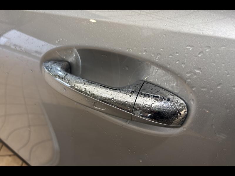 Image MERCEDES-BENZ GLB 200 d 150ch AMG Line 8G-DCT 4-MATIC