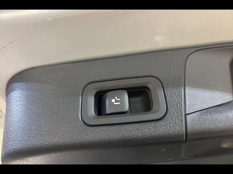 Image MERCEDES-BENZ GLB 200 d 150ch AMG Line 8G-DCT 4-MATIC