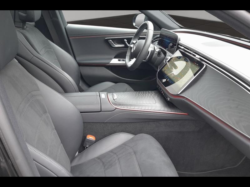 Image MERCEDES-BENZ Classe E 220 d 197+23ch AMG Line 9G-Tronic