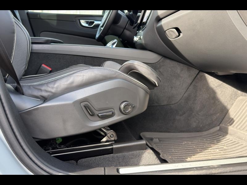 Image VOLVO XC60 T6 Hybride Rechargeable 350ch Black Edition Geartronic 8 AWD