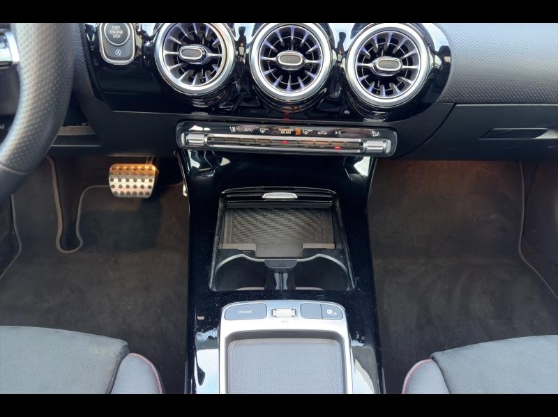 Image MERCEDES-BENZ Classe A Berline 180 136ch AMG Line 7G-DCT