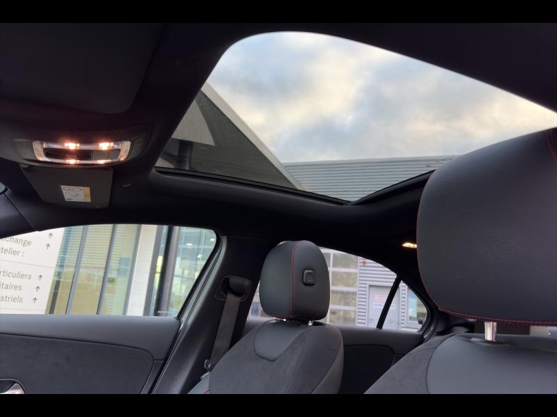 Image MERCEDES-BENZ Classe A Berline 180 136ch AMG Line 7G-DCT