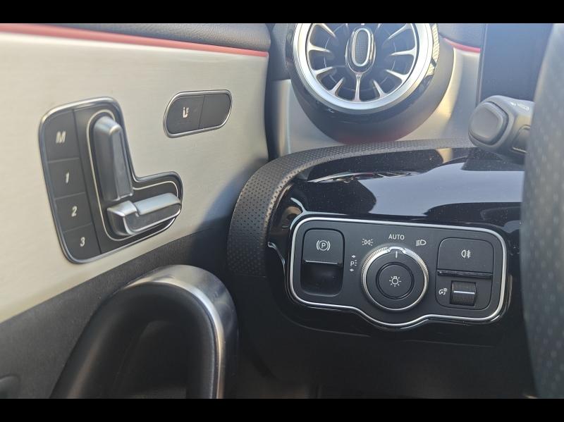 Image MERCEDES-BENZ Classe A 180 d 116ch AMG Line 8G-DCT