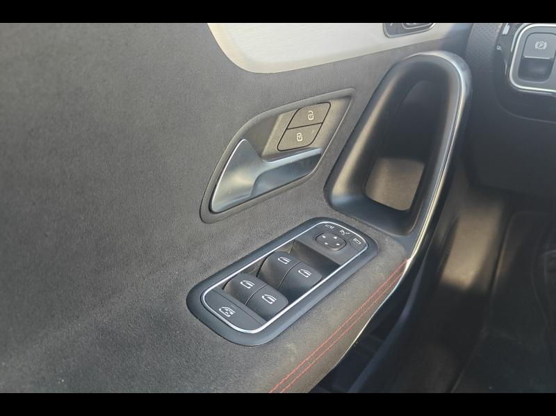Image MERCEDES-BENZ Classe A 180 d 116ch AMG Line 8G-DCT