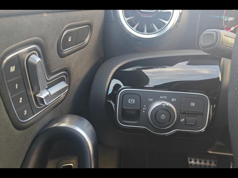 Image MERCEDES-BENZ Classe A 250 e Hybrid EQ 163+109ch AMG Line 8G-DCT