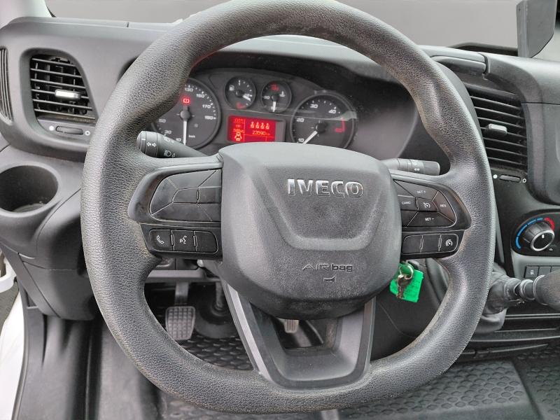 Image IVECO Daily CCb IVECO DAILY CCB 35C16H 3.0 empt 4100 double cab benne et coffre
