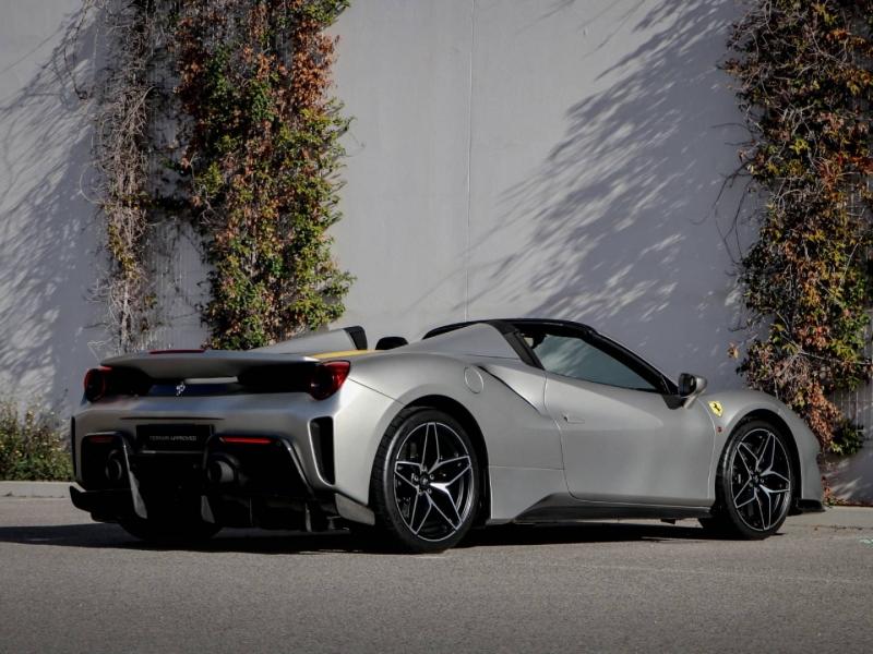 Image FERRARI 488 PISTA SPIDER CABRIOLET