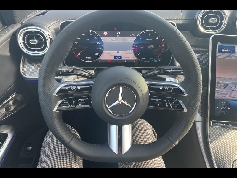 Image MERCEDES-BENZ GLC 220 d 197ch AMG Line 4Matic 9G-Tronic