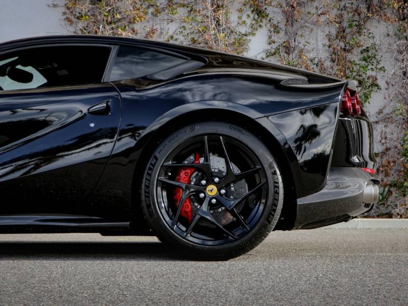 Image FERRARI 812 V12 6.5 800ch
