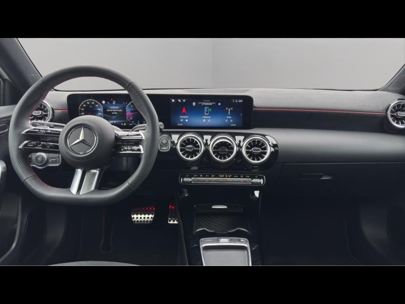 Image MERCEDES-BENZ Classe A 200 d 150ch AMG Line 8G-DCT