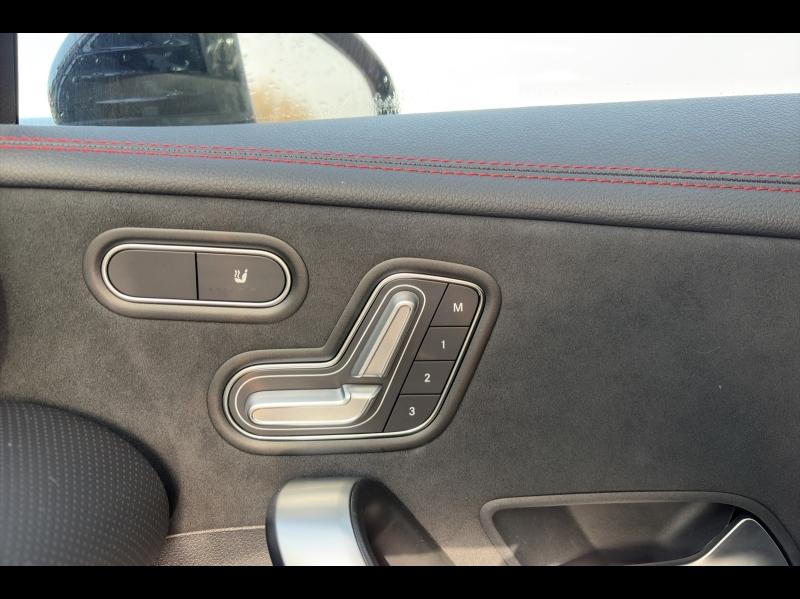 Image MERCEDES-BENZ CLA 200 d 150ch AMG Line 8G-DCT