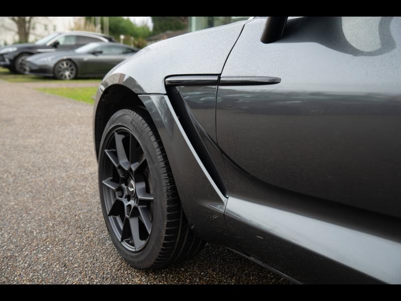 Image ASTON MARTIN DBX 4.0 V8 biturbo 550ch BVA9