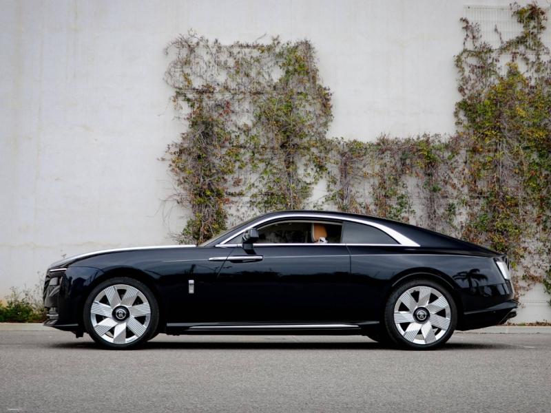 Image ROLLS-ROYCE SPECTRE Silver Badge