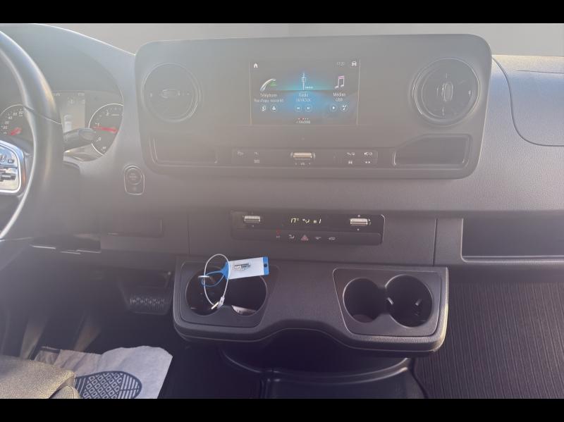 Image MERCEDES-BENZ Sprinter Fg 319 CDI 43 3T5 First Propulsion Lourd 9G-Tronic