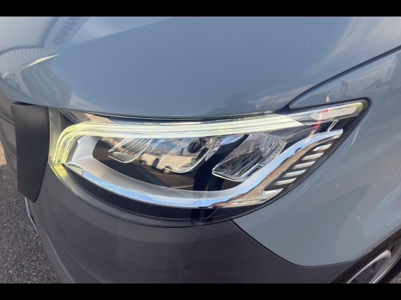 Image MERCEDES-BENZ Sprinter Fg 319 CDI 43 3T5 First Propulsion Lourd 9G-Tronic