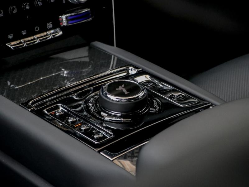 Image ROLLS-ROYCE Cullinan V12 6.75 Bi-Turbo 600ch Black Badge