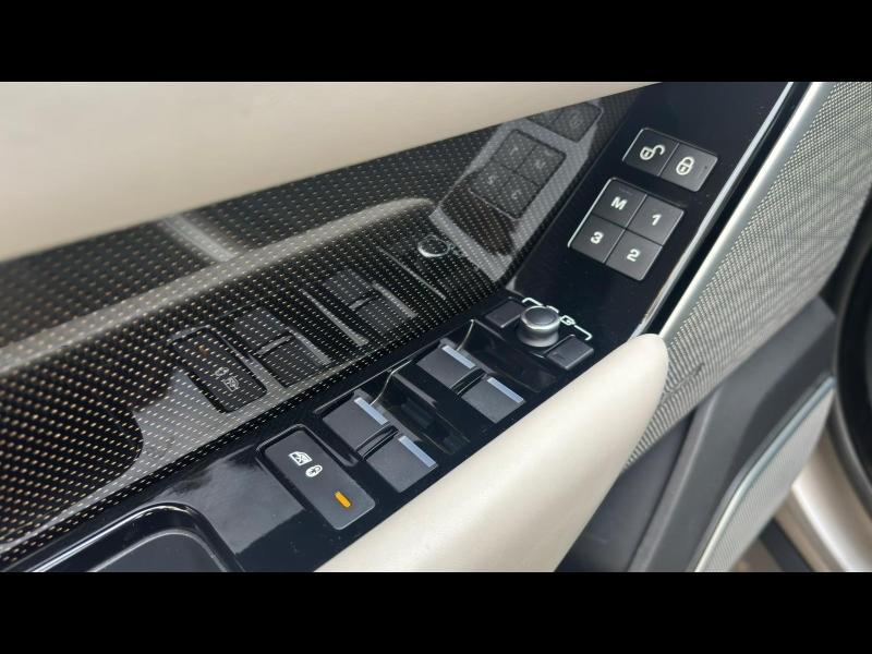 Image LAND-ROVER Range Rover Velar 3.0P V6 380ch R-Dynamic Première Edition AWD BVA