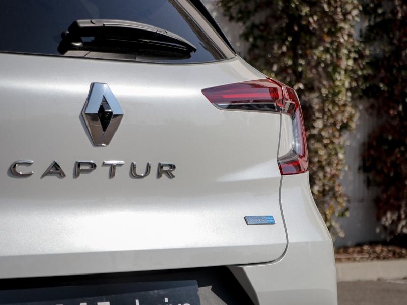 Image RENAULT Captur 1.6 E-Tech hybride rechargeable 160ch Initiale Paris -21