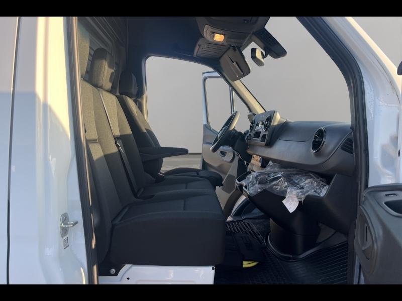 Image MERCEDES-BENZ Sprinter Fg 312 eSprinter 39 3T5 3 batteries