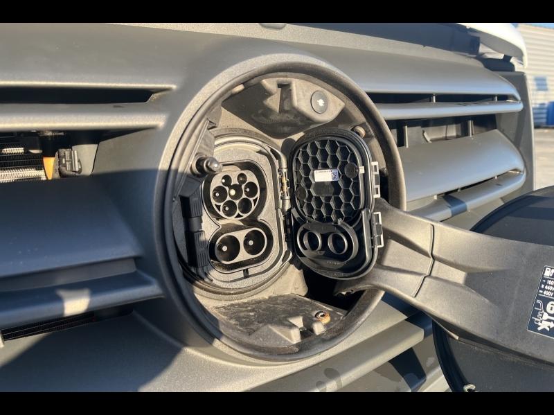 Image MERCEDES-BENZ Sprinter Fg 312 eSprinter 39 3T5 3 batteries