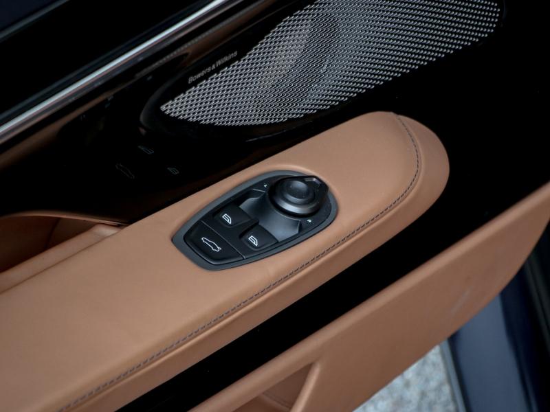 Image ASTON MARTIN DB12 Volante V8 4.0 680ch BVA8