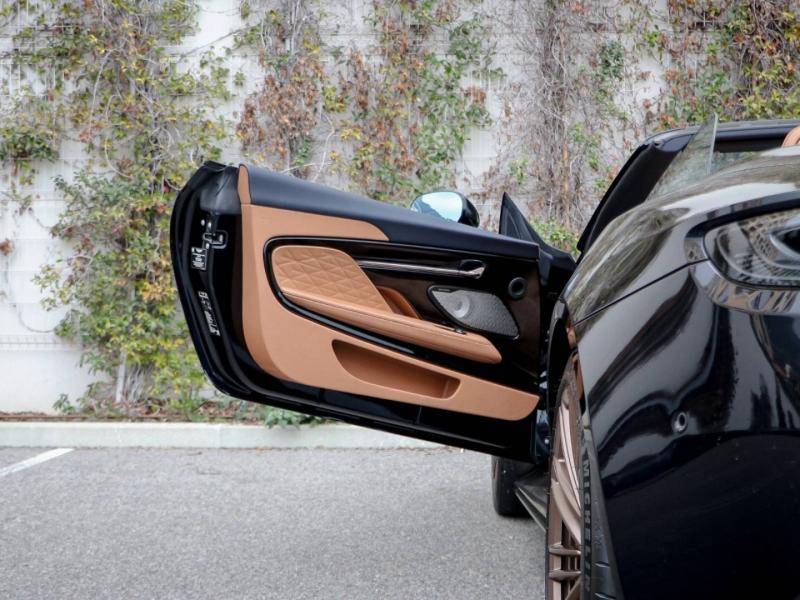 Image ASTON MARTIN DB12 Volante V8 4.0 680ch BVA8