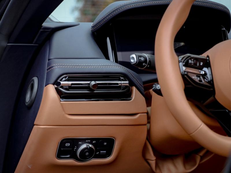 Image ASTON MARTIN DB12 Volante V8 4.0 680ch BVA8