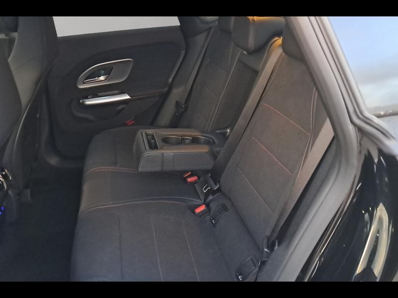 Image MERCEDES-BENZ CLA 200 183ch AMG Line 8G-eDCT